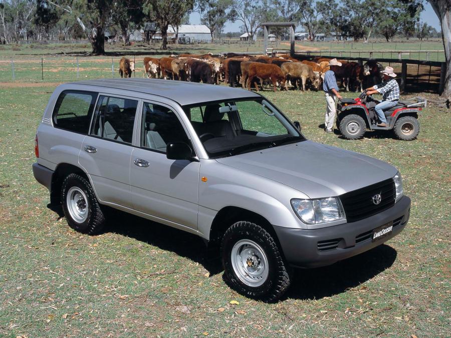  Toyota Land Cruiser 100 Standard 2002 года  (AU) (фото 2 из 2)